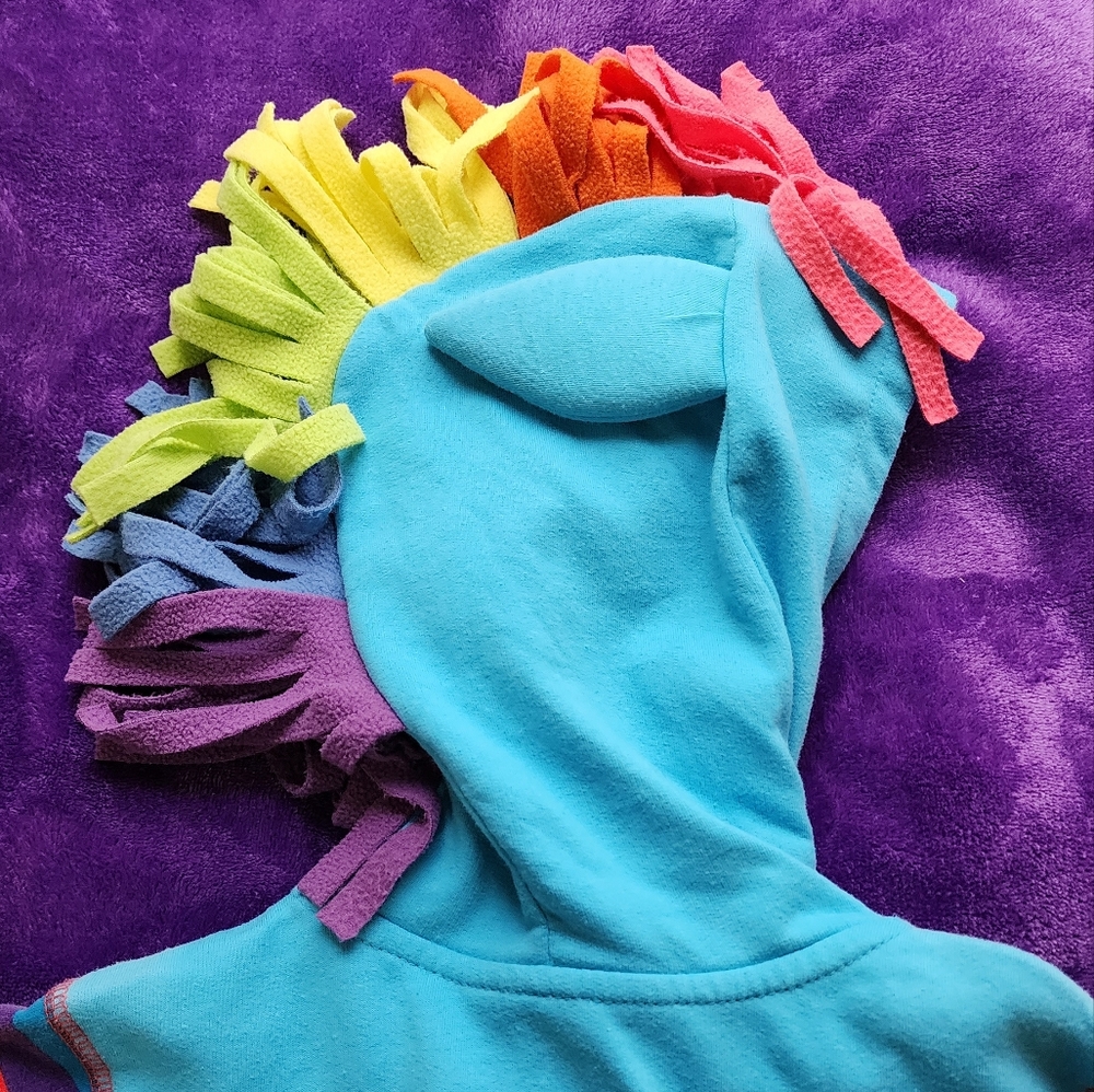 EUC- My Little Pony 🌈Rainbow Dash girls hoodie (sz 5/6) - Picture 5 of 9
